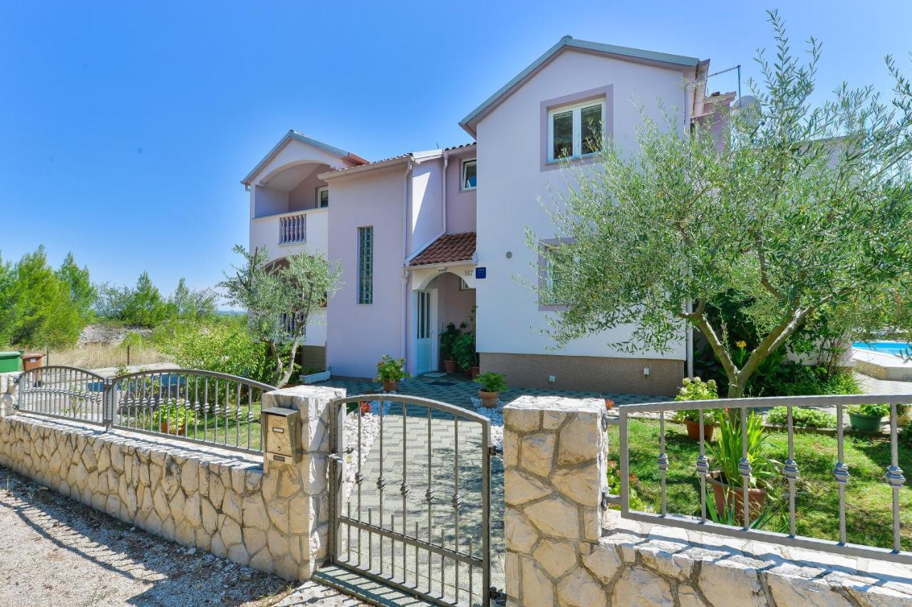 Family Friendly Apartments With A Swimming Pool Zadar - 18098 Dış mekan fotoğraf