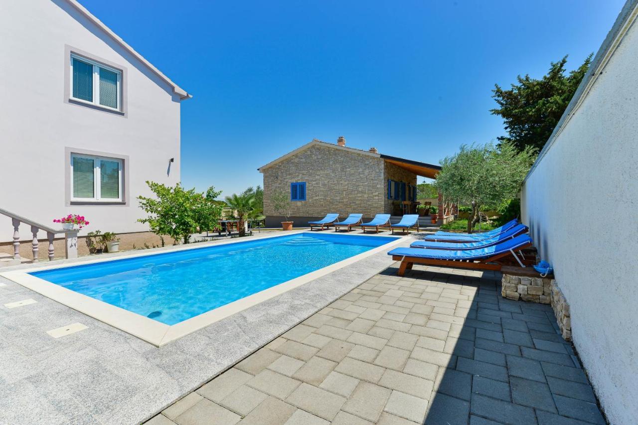Family Friendly Apartments With A Swimming Pool Zadar - 18098 Dış mekan fotoğraf