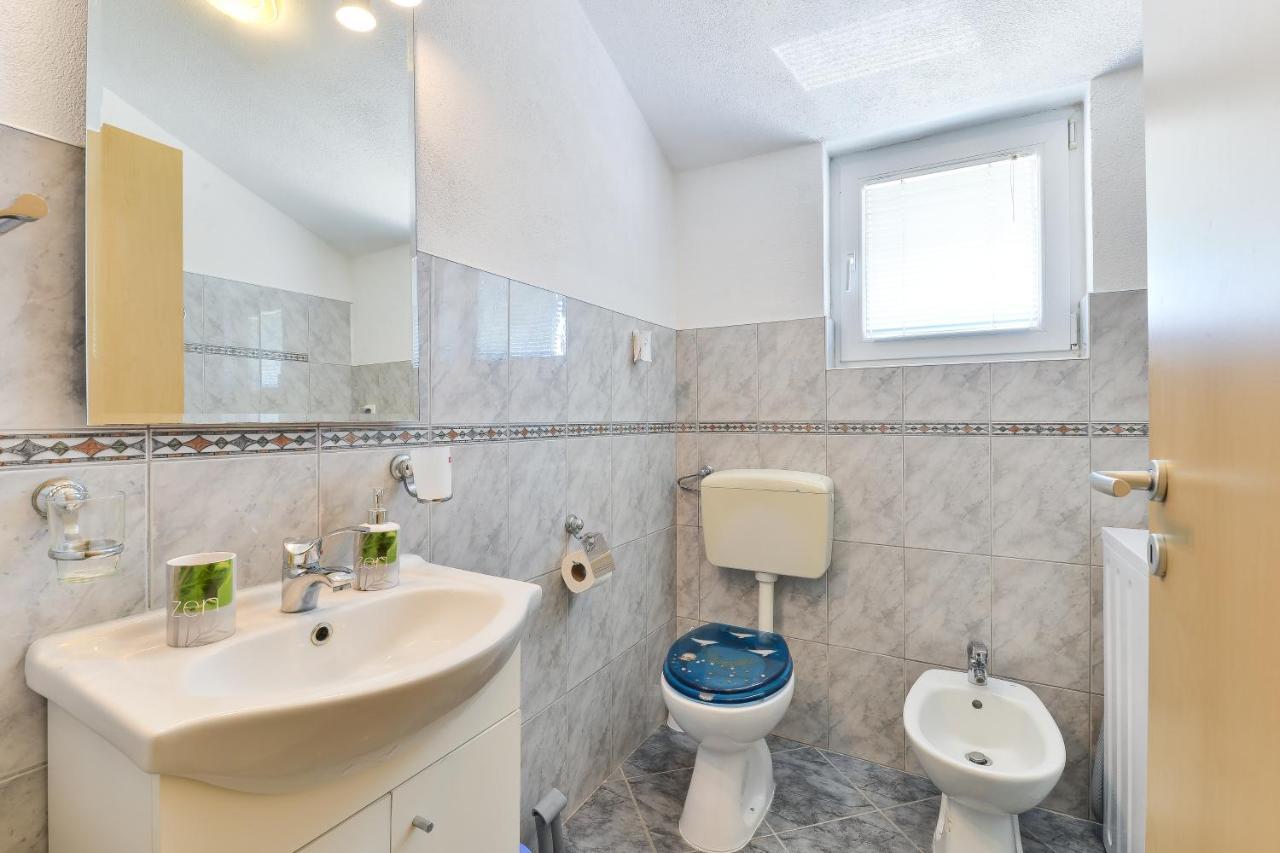 Family Friendly Apartments With A Swimming Pool Zadar - 18098 Dış mekan fotoğraf